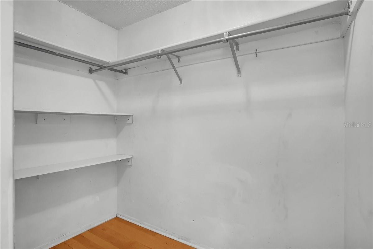 Walk-in closet