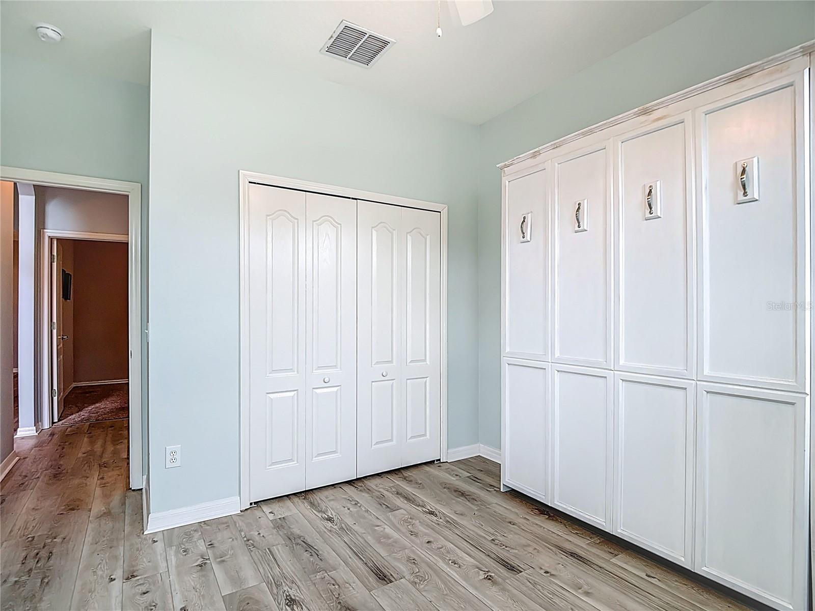 Murphy bed may remain or be removed