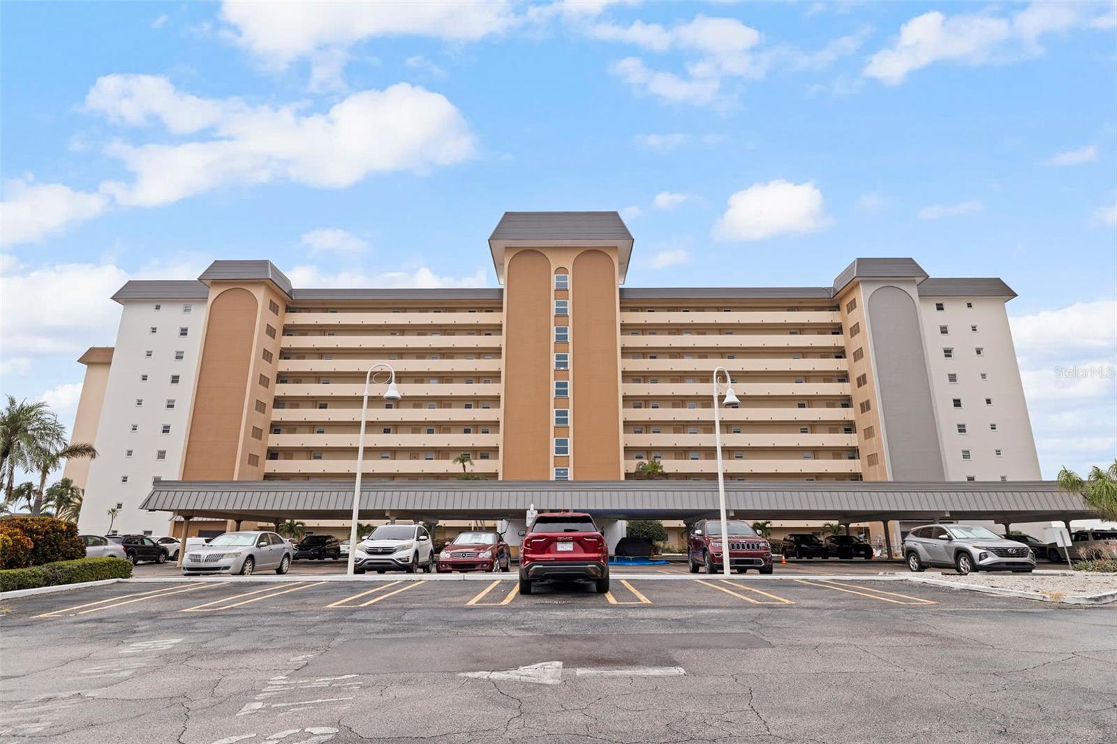 5130 Brittany Building 3