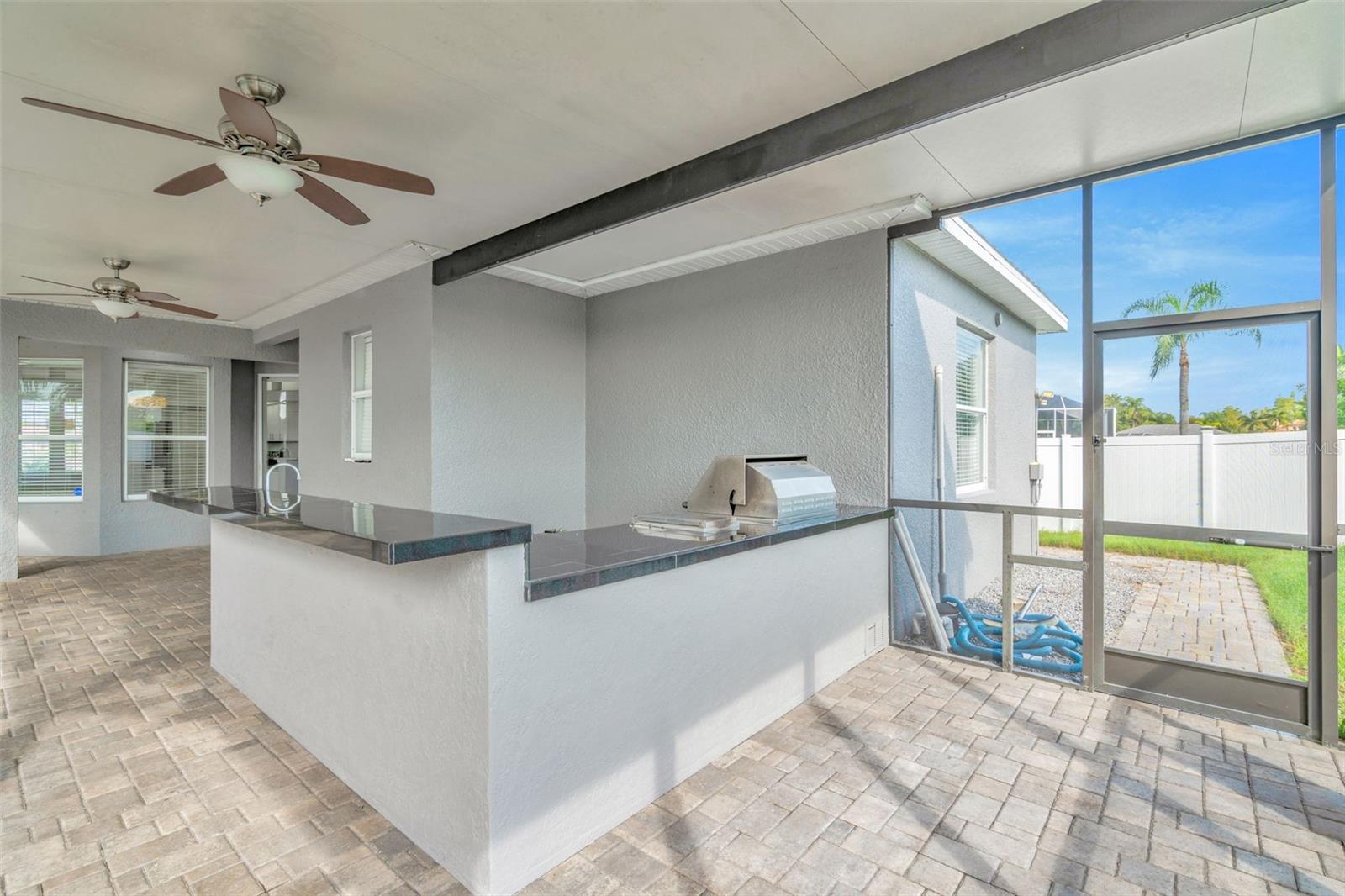 Outdoor Kitchen