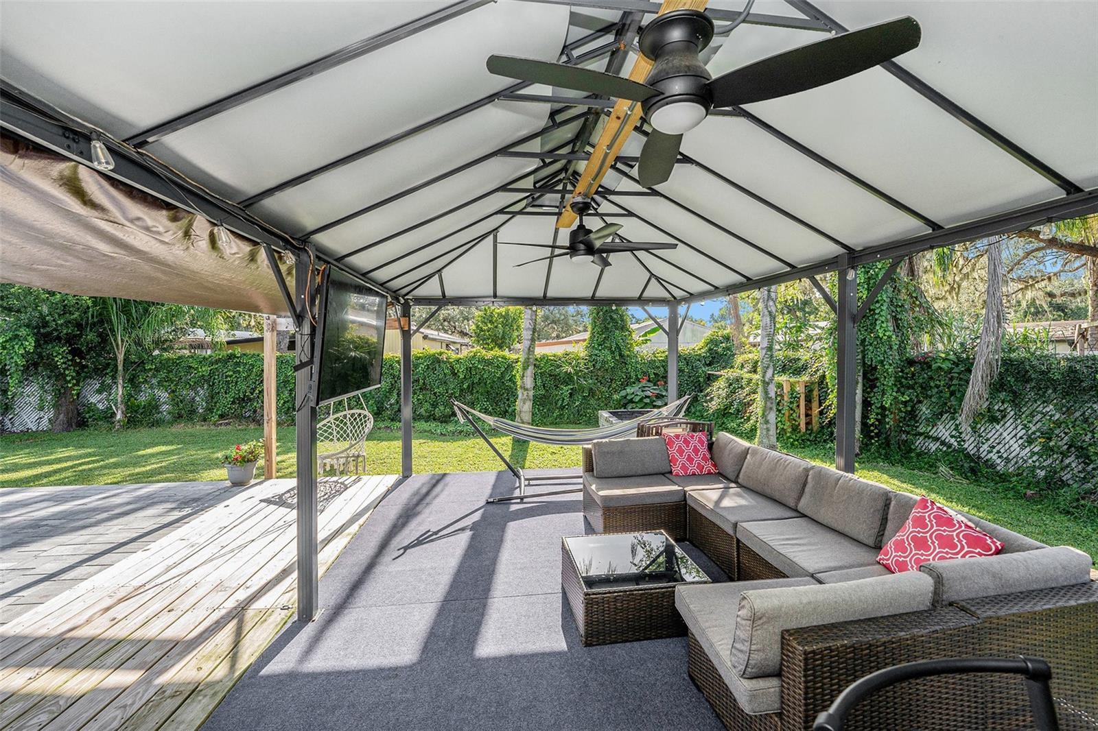 3512 Yale Circle, Riverview Fl 33578 - Pation
