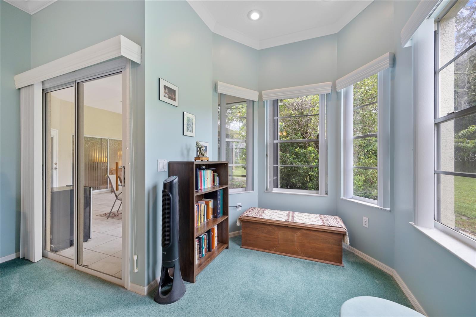 Master Bedroom / Sitting Area