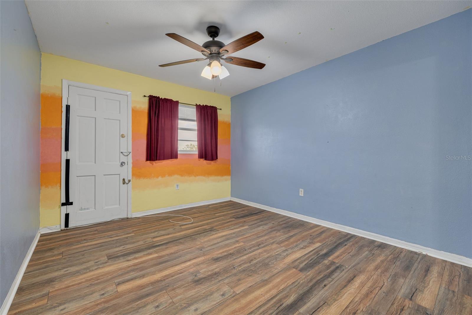 Guest bedroom