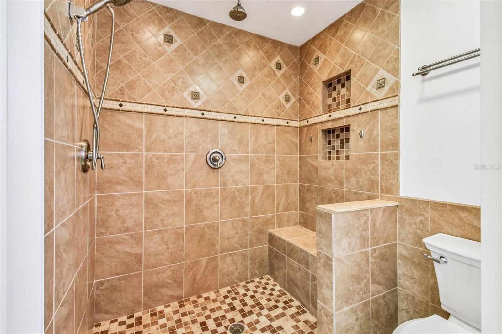 O6341022