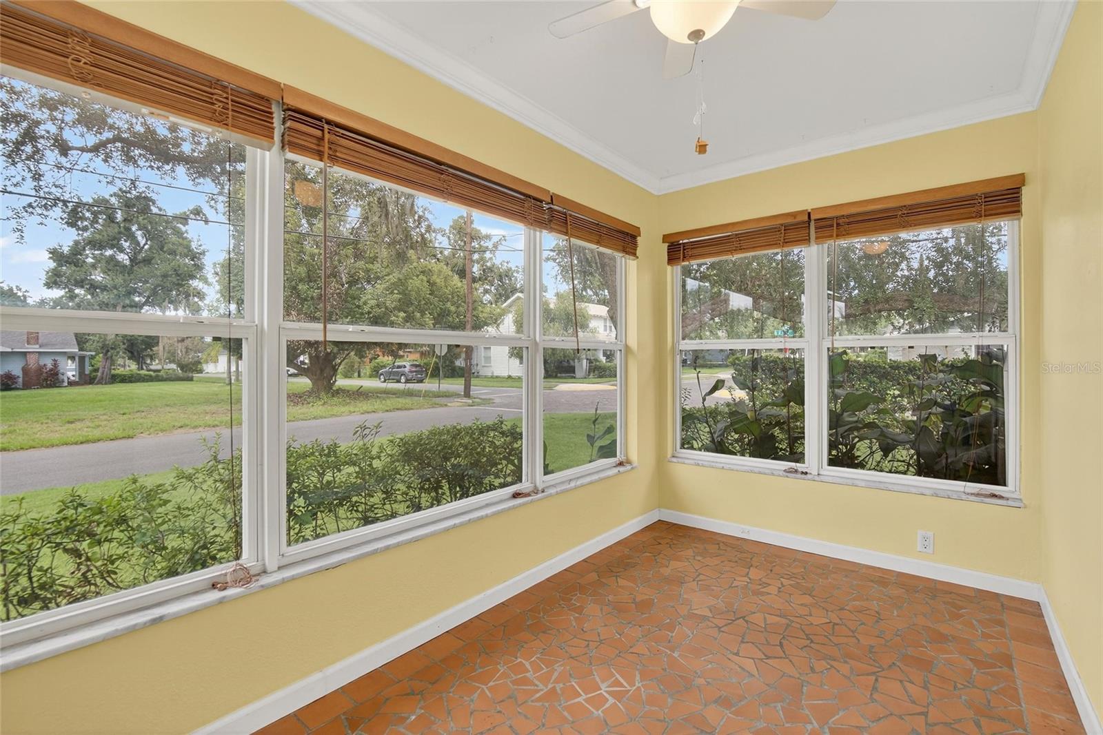 SUNROOM (OFFICE)