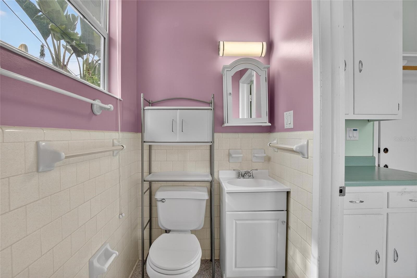BATHROOM 2