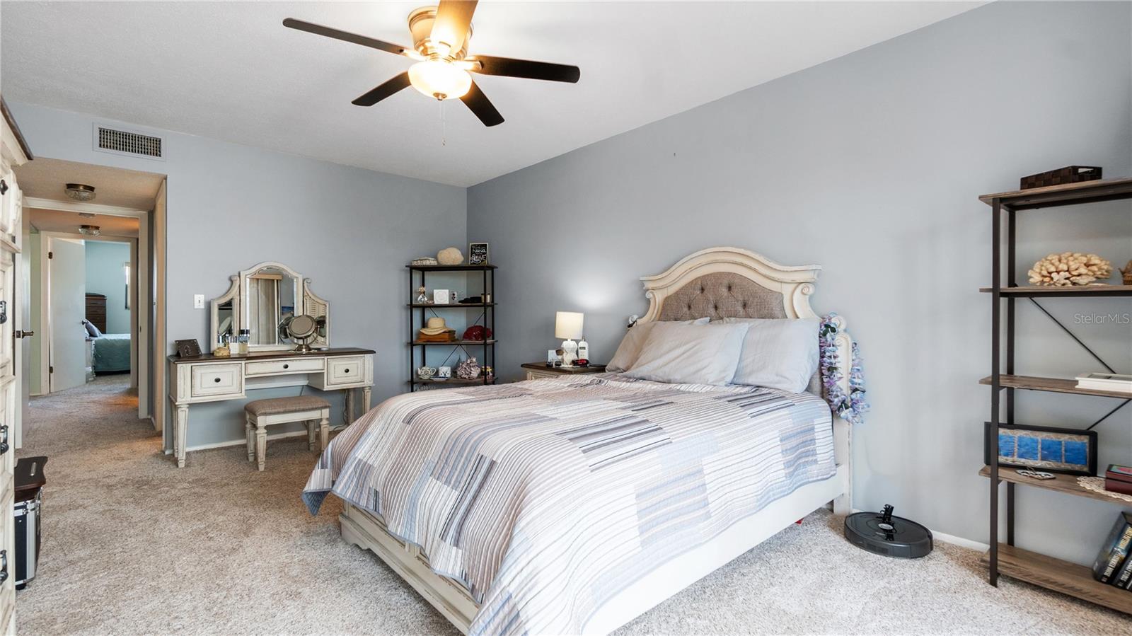 The oversized master en-suite