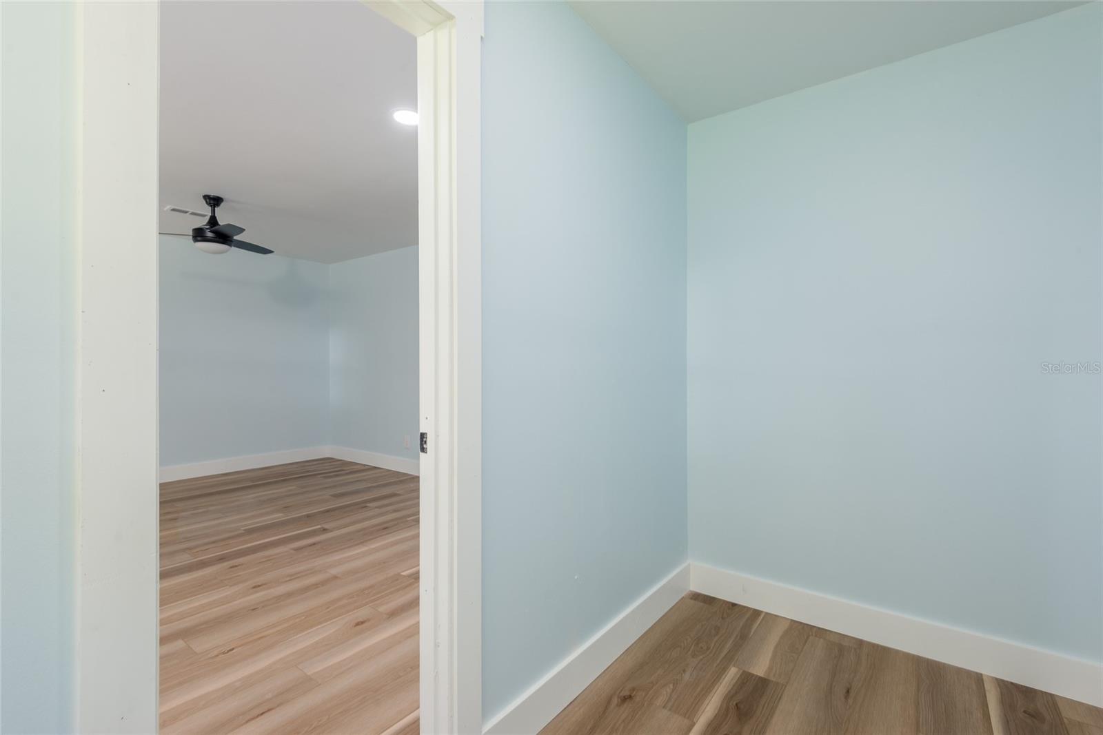 walk-in closet