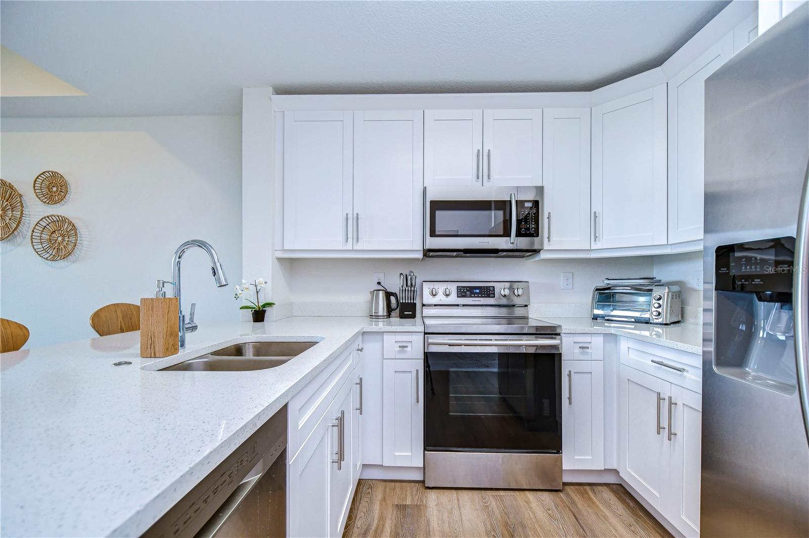 Stunning remodeled kitchen!