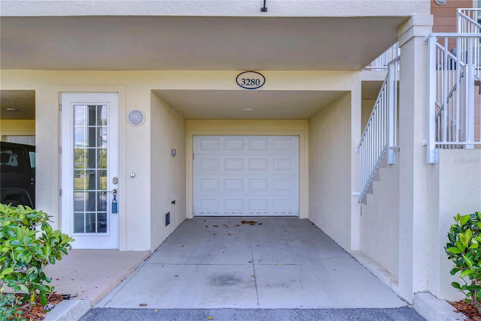 Private garage and carport!