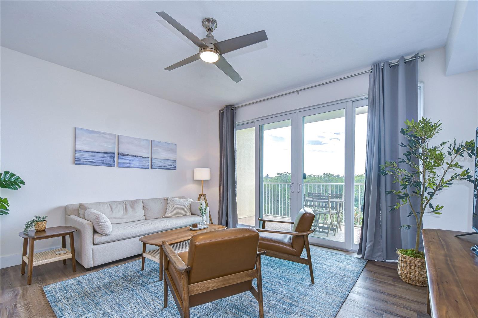 Fully furnished rooms!
