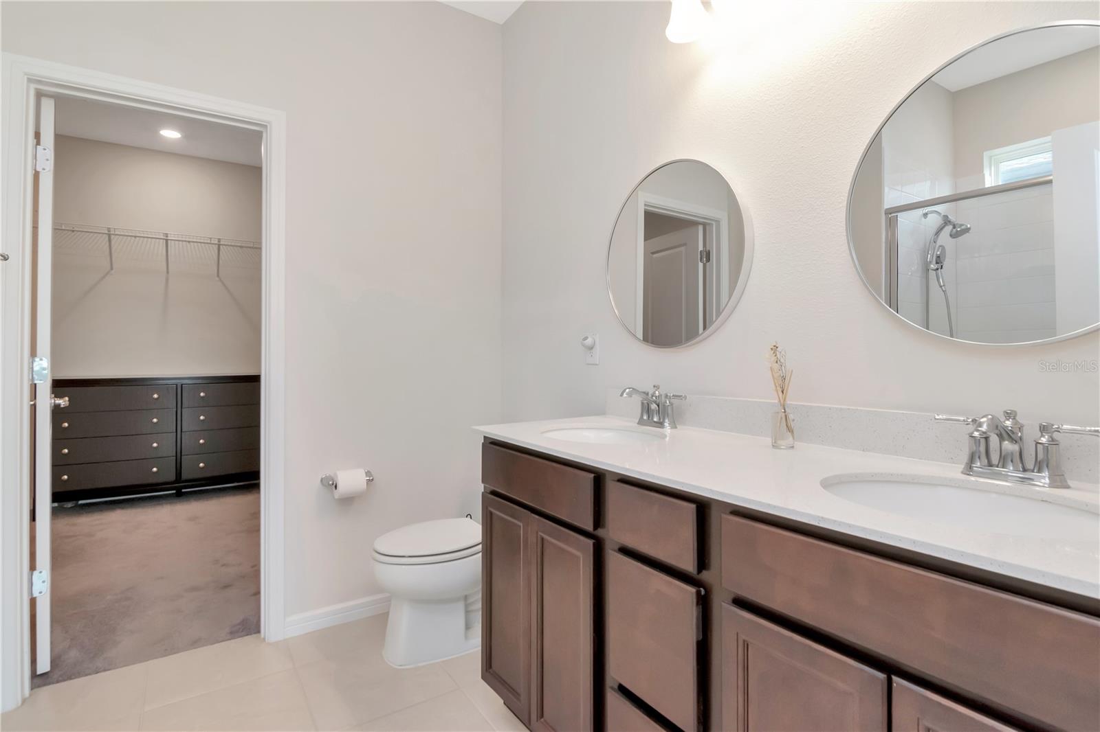 Primary En-Suite Bathroom