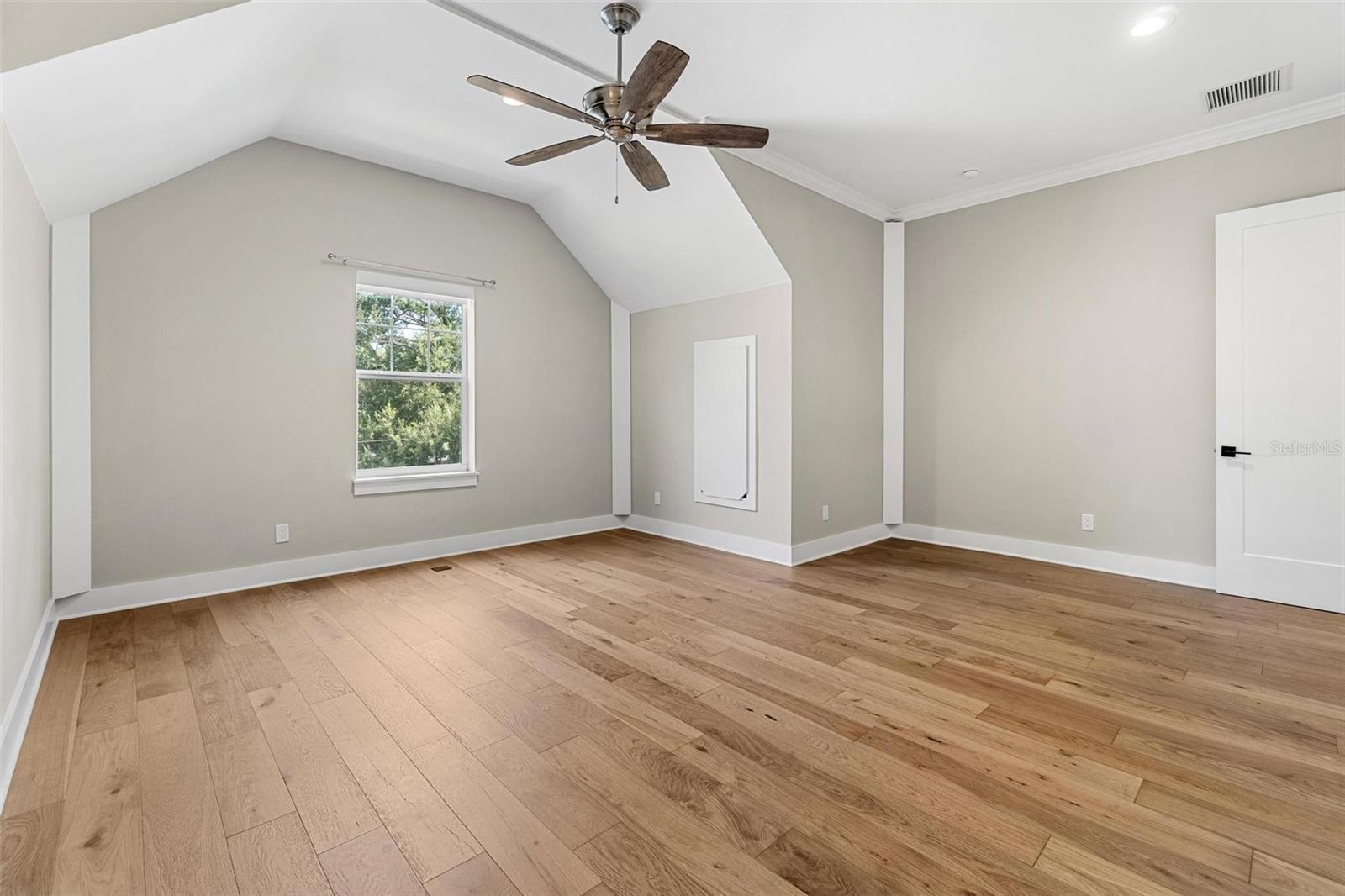 Bonus Room