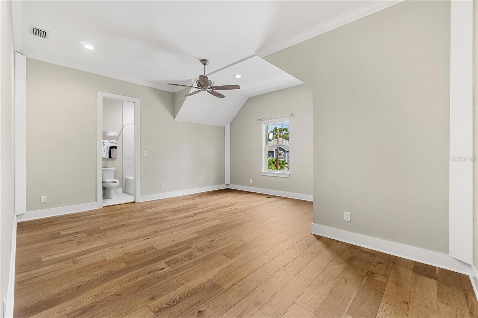 Bonus Room