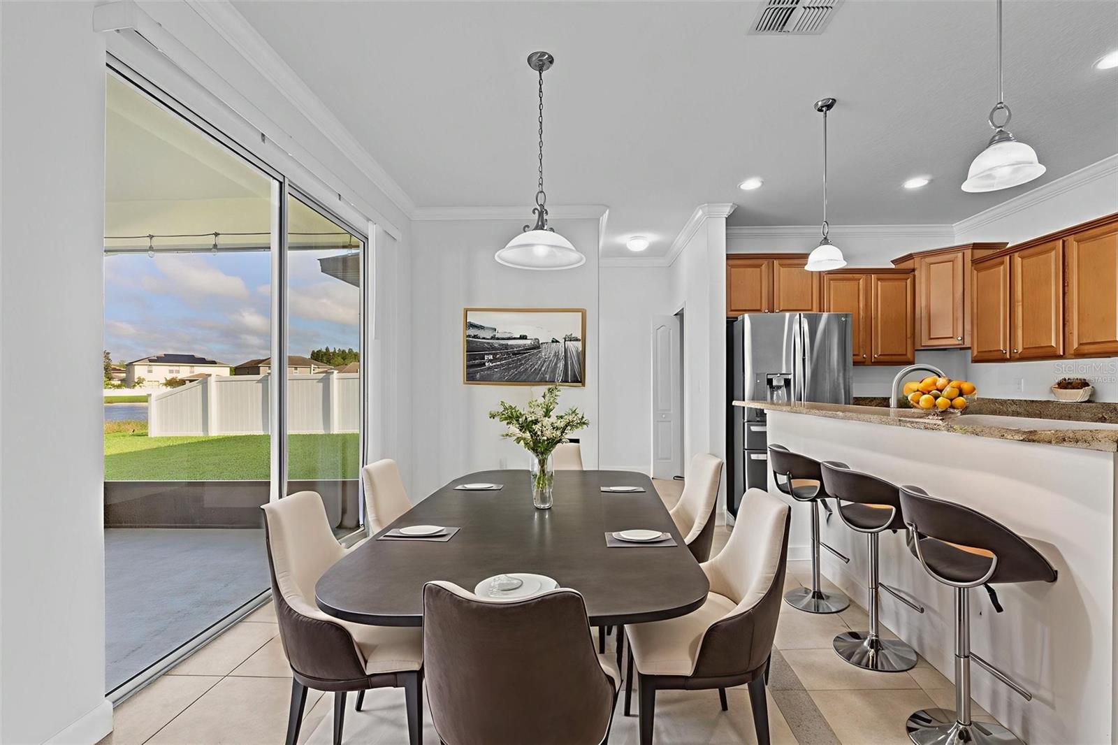 Virtually Staged Dining