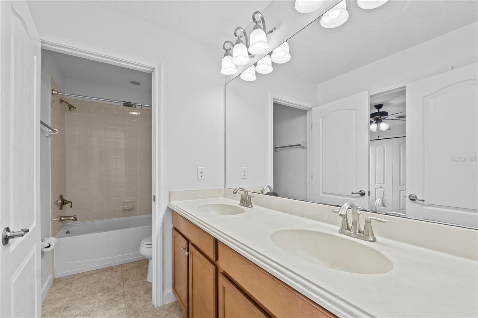 Bathroom 2 (Upstairs)