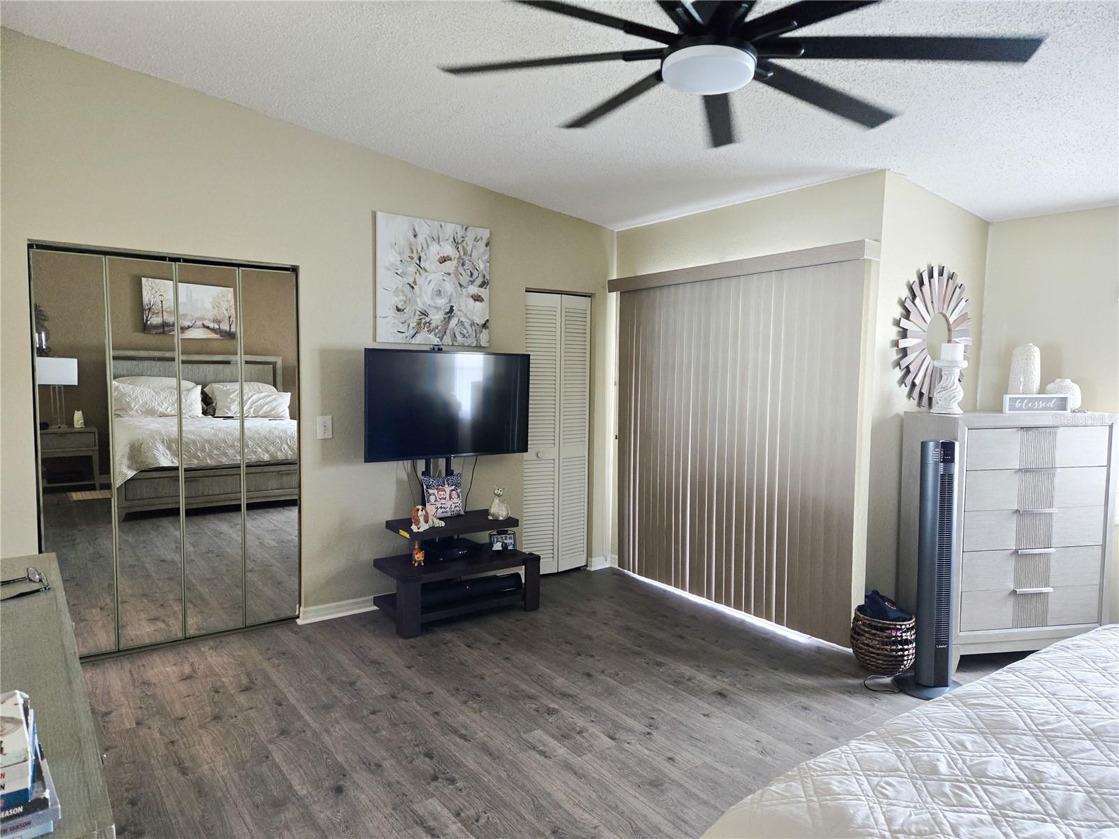 Very Spacious Primary Oasis