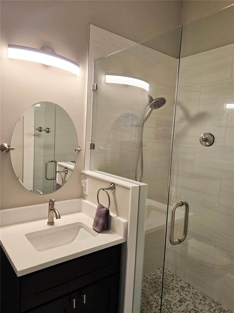Guest Suite Bathroom
