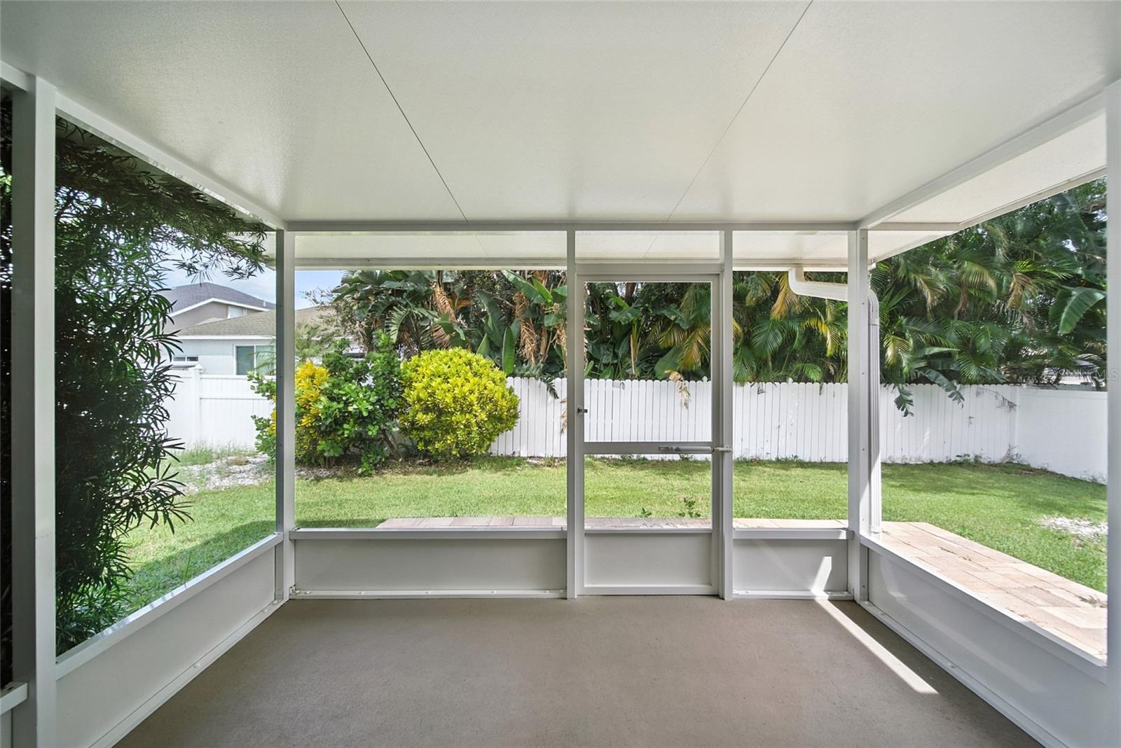 Screened in lanai
