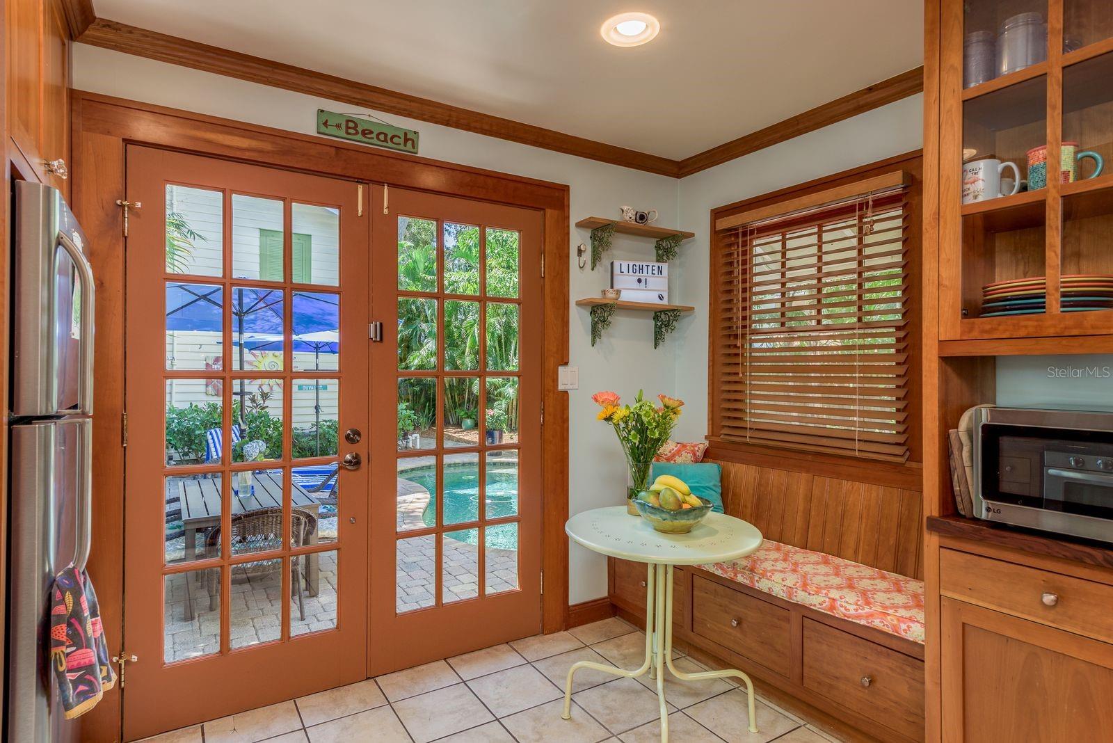 BREAKFAST NOOK OVERLOOKING THE COURTYARD OASIS