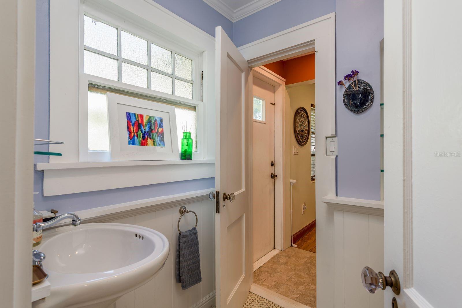 FIRST FLOOR FULL BATH