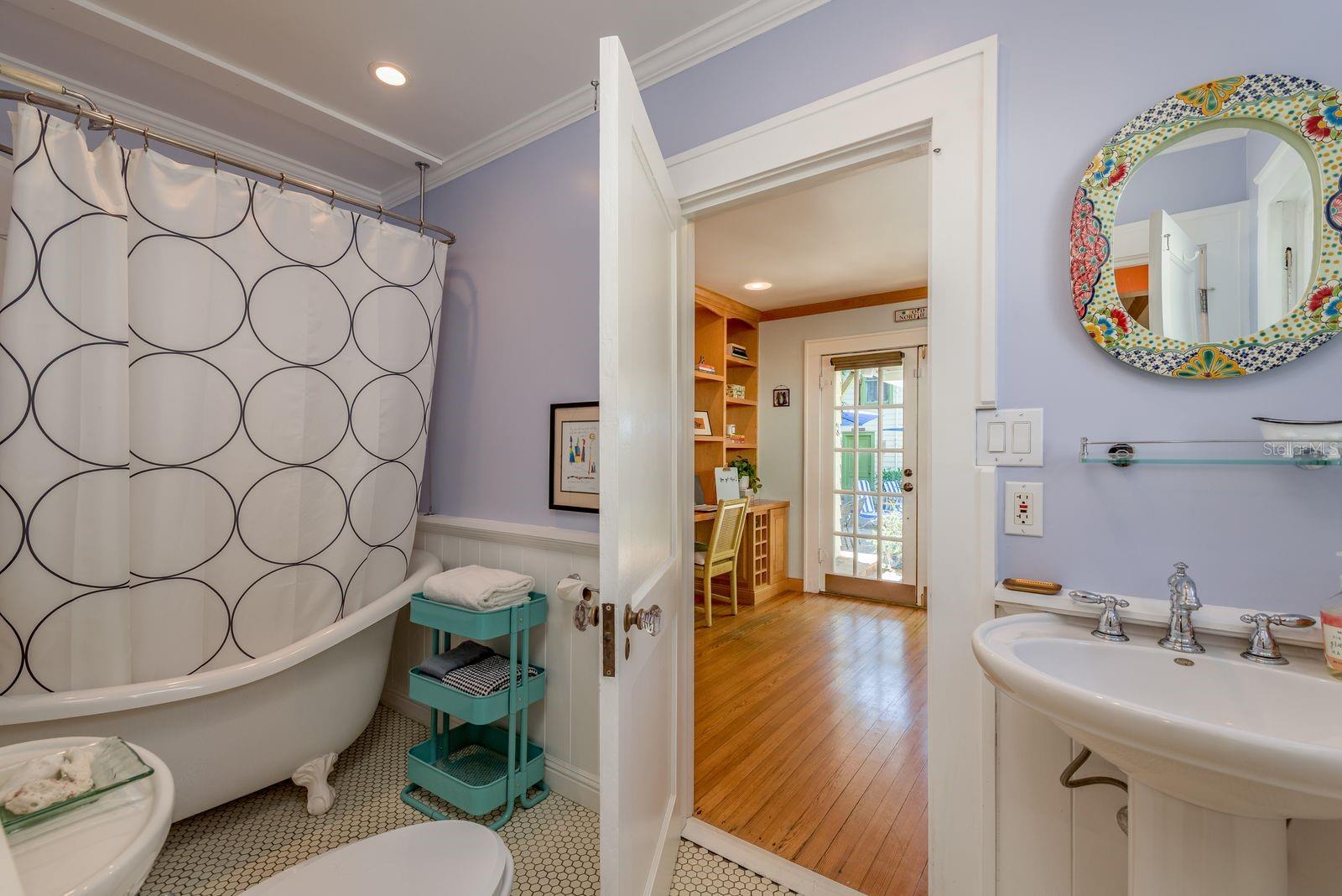 FIRST FLOOR FULL BATH