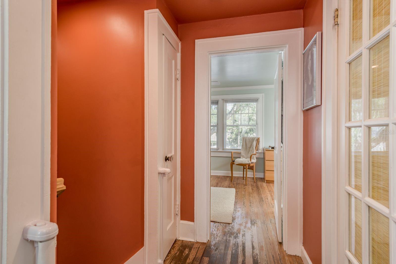 UPSTAIRS TOWARD PRIMARY SUITE