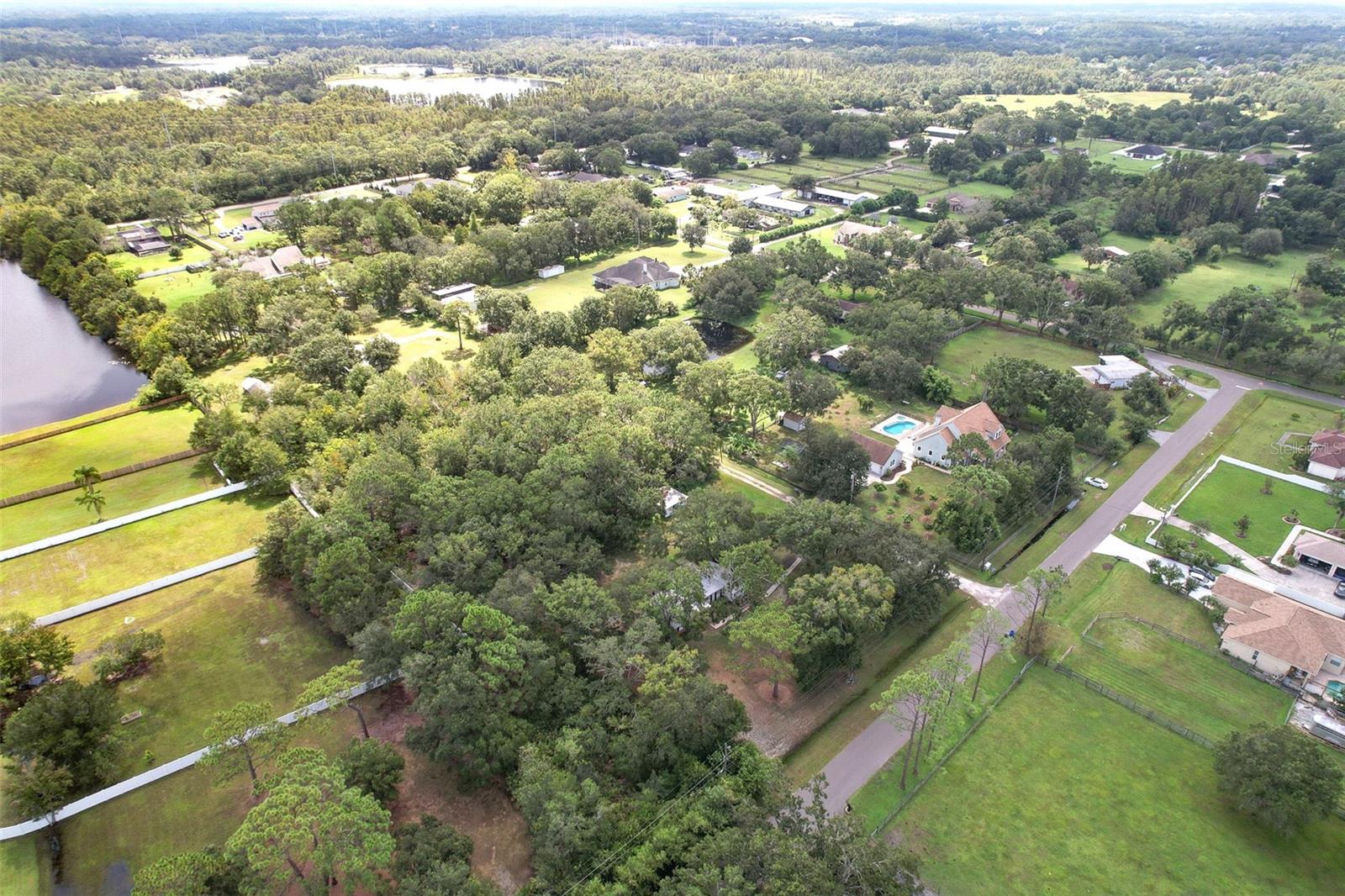Ariel View of Property & surrounding area