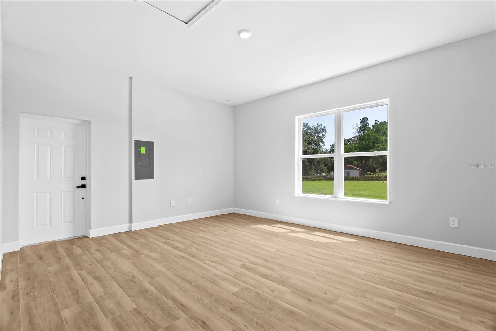Flex space or bedroom 6