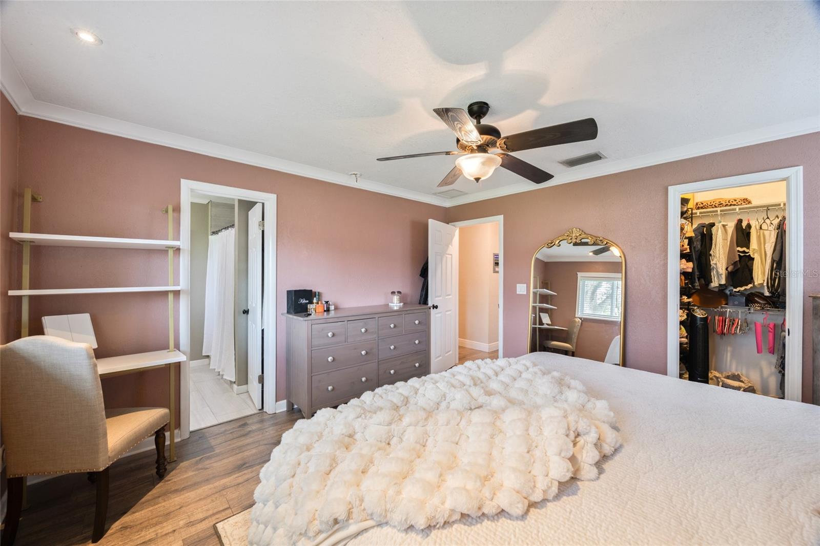 Primary Bed