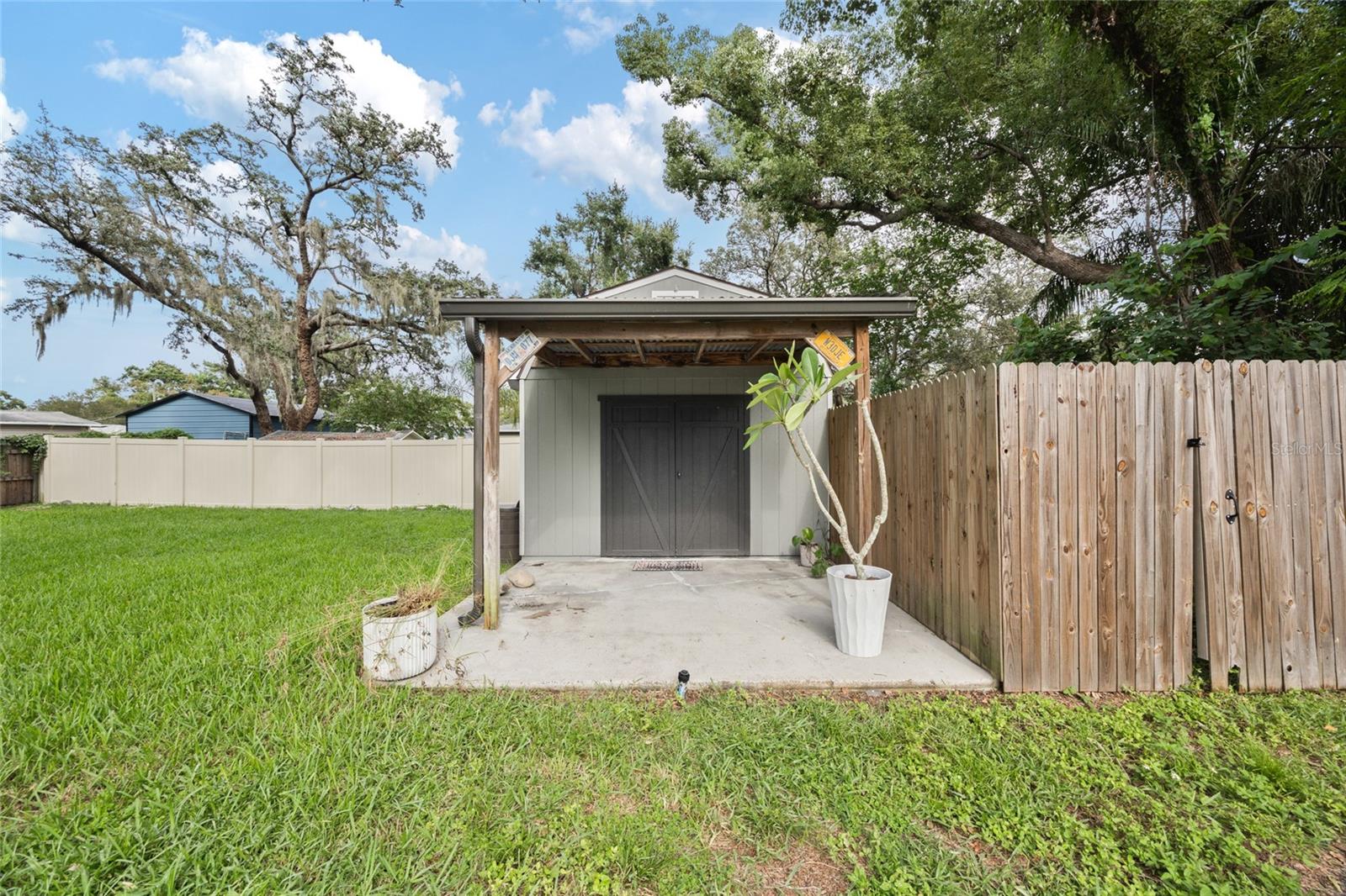 Back Yard w/ Shed