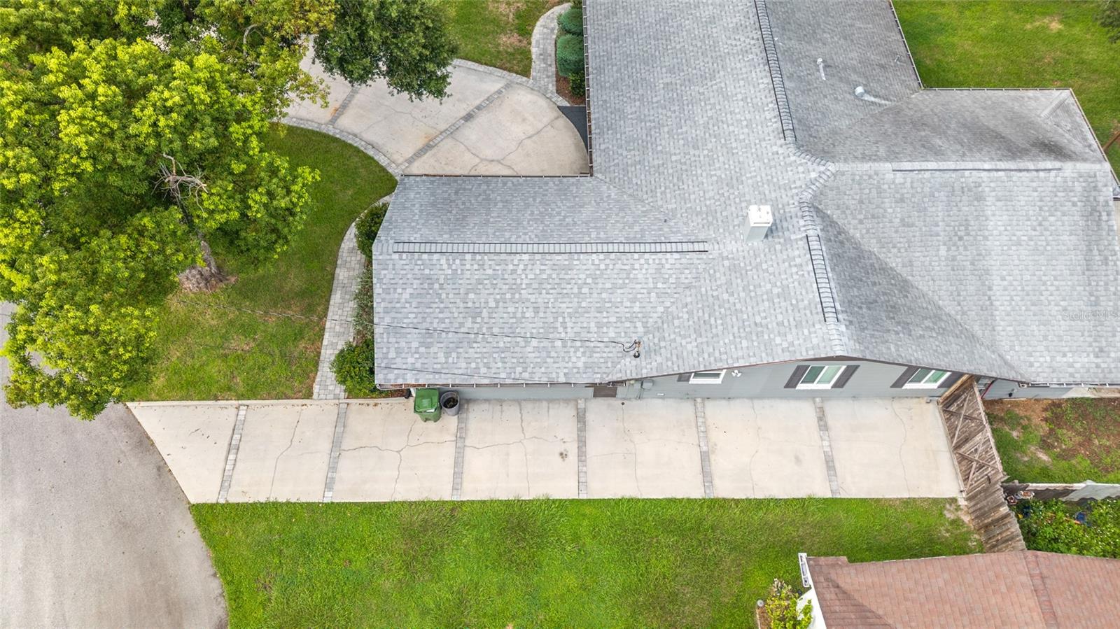 Ariel of home w/ side driveway