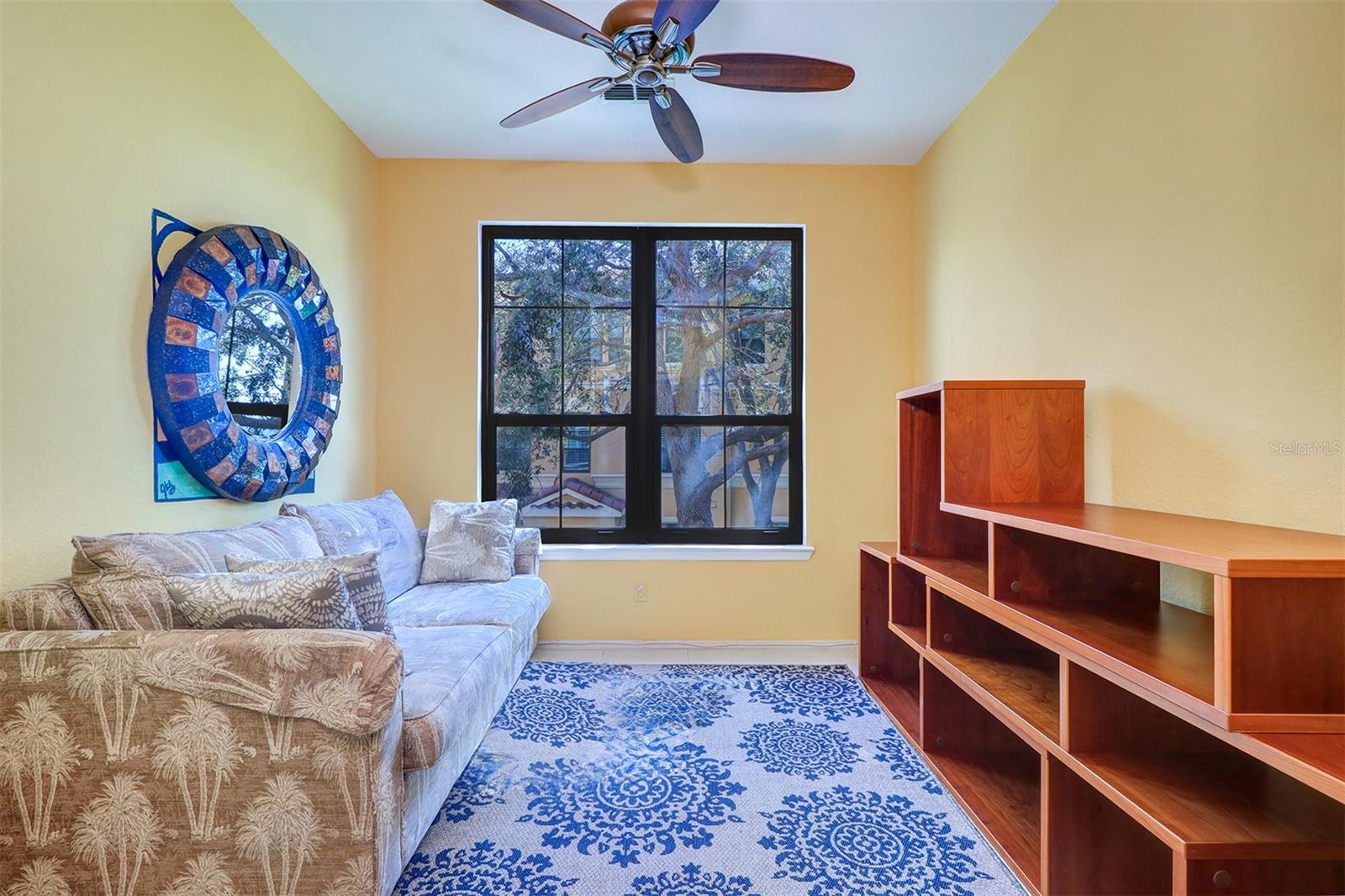 2nd bedroom