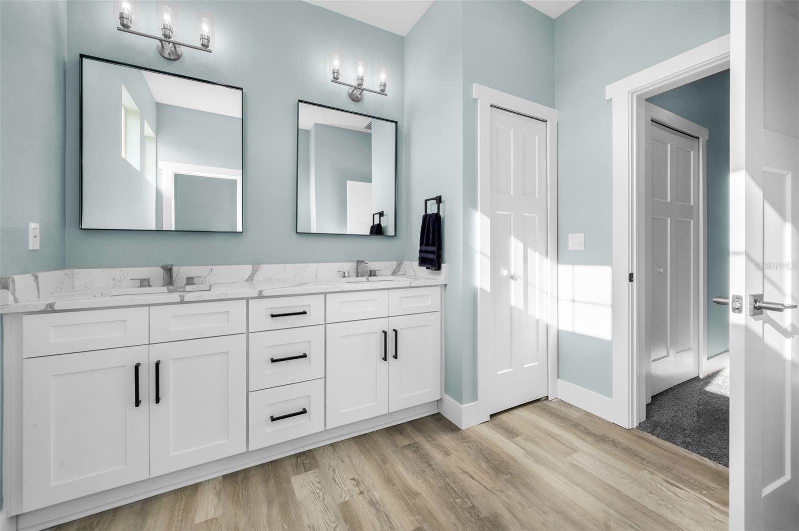Upper level bathroom