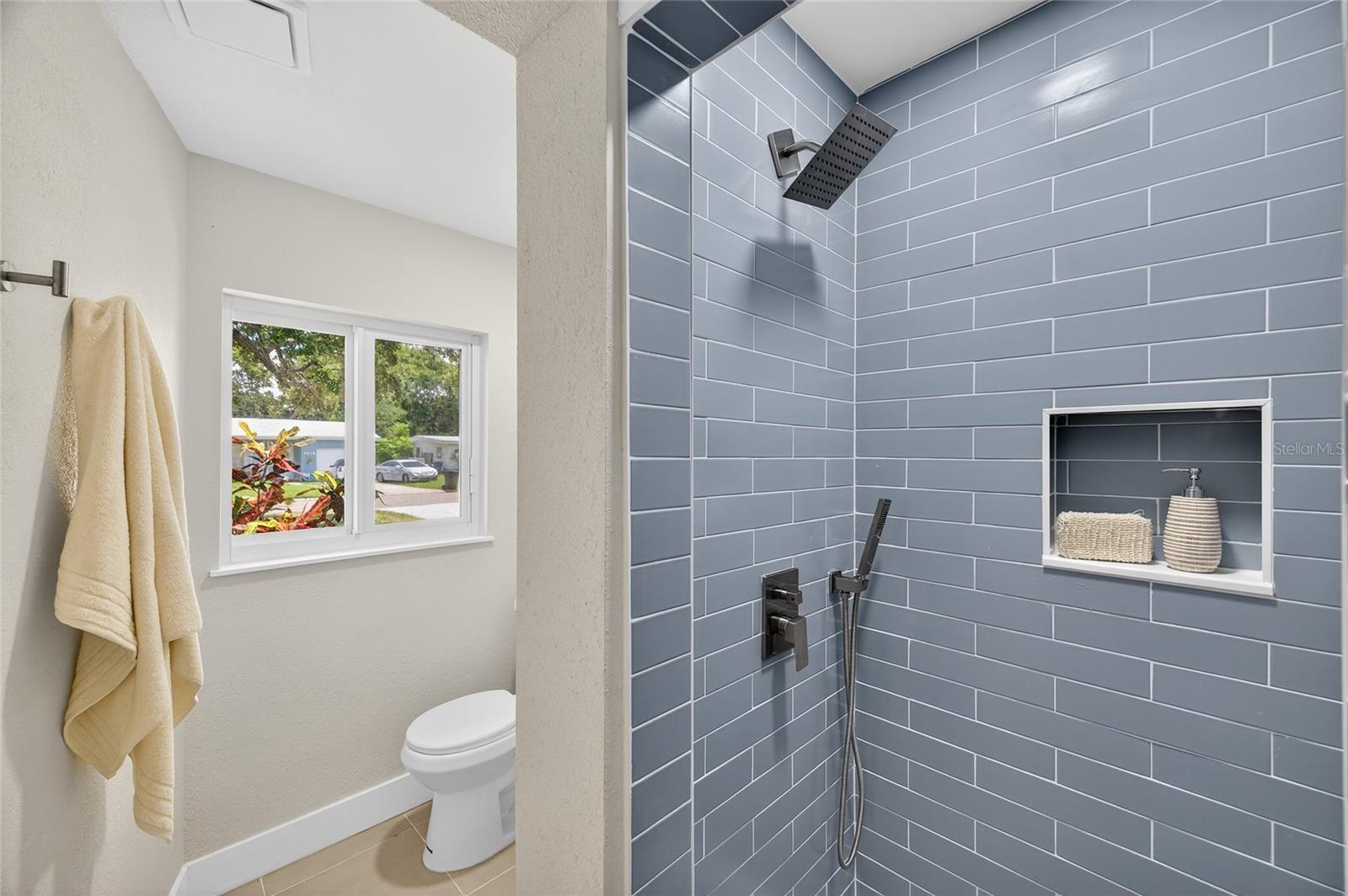 2nd Bathroom