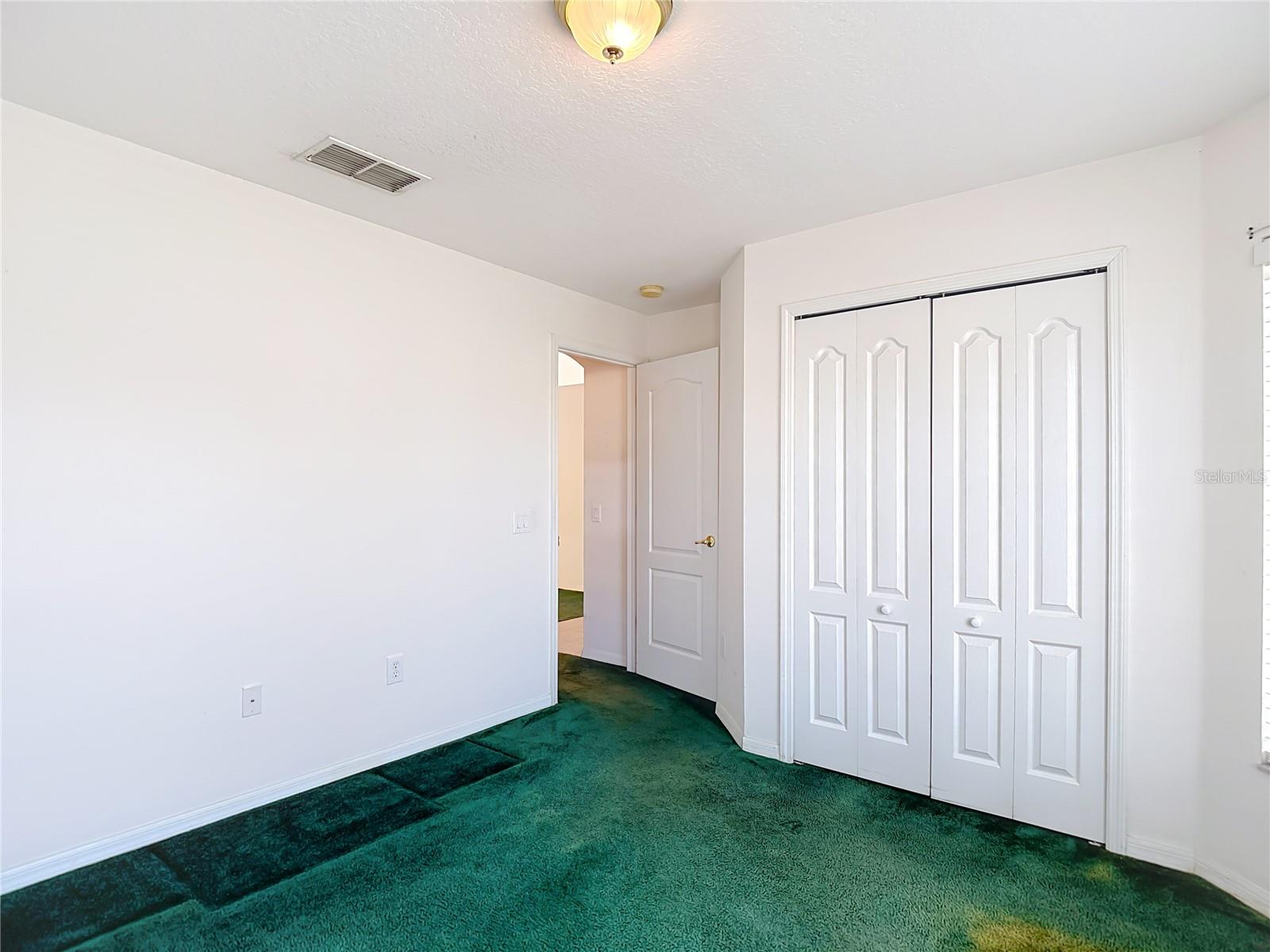 Front bedroom/office