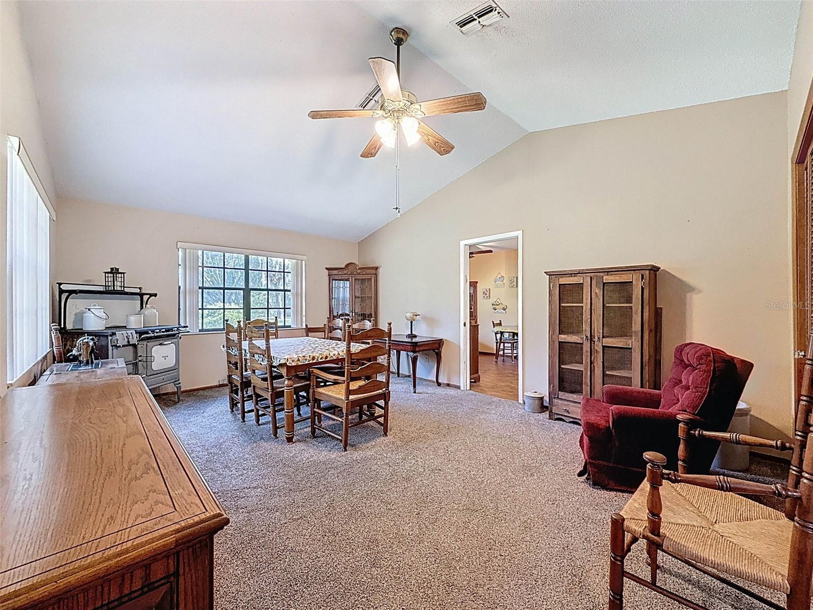 Bonus Living area used as a dining room