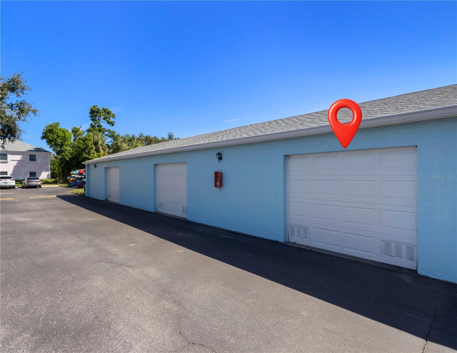 Detached 1 Car Garage 9.6X18.4