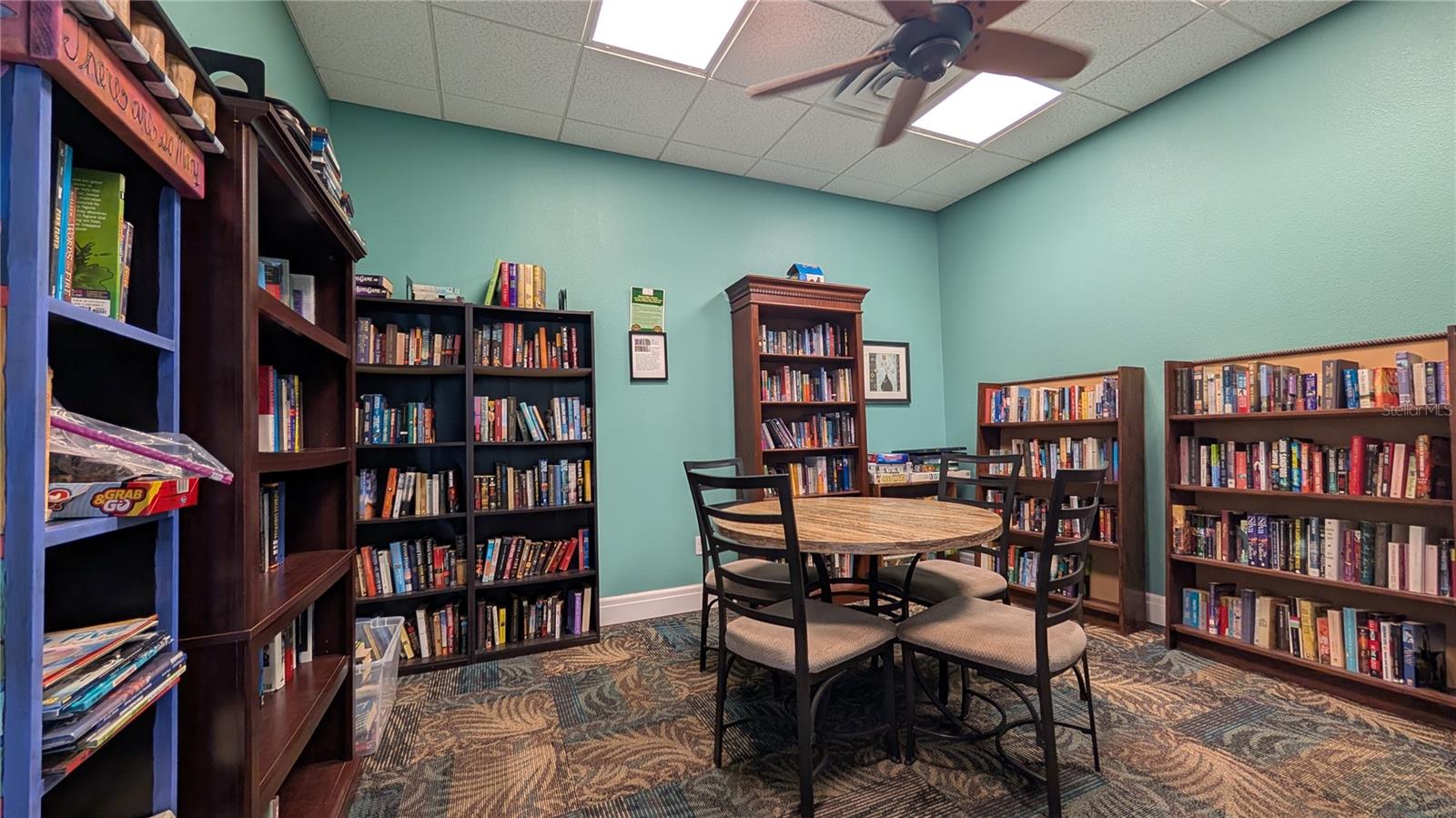 Waterside Yacht Club Library & Game room