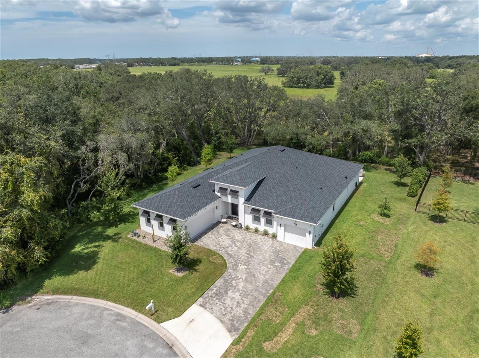 PRIVATE .44 ACRE LOT ON CONSERVATION