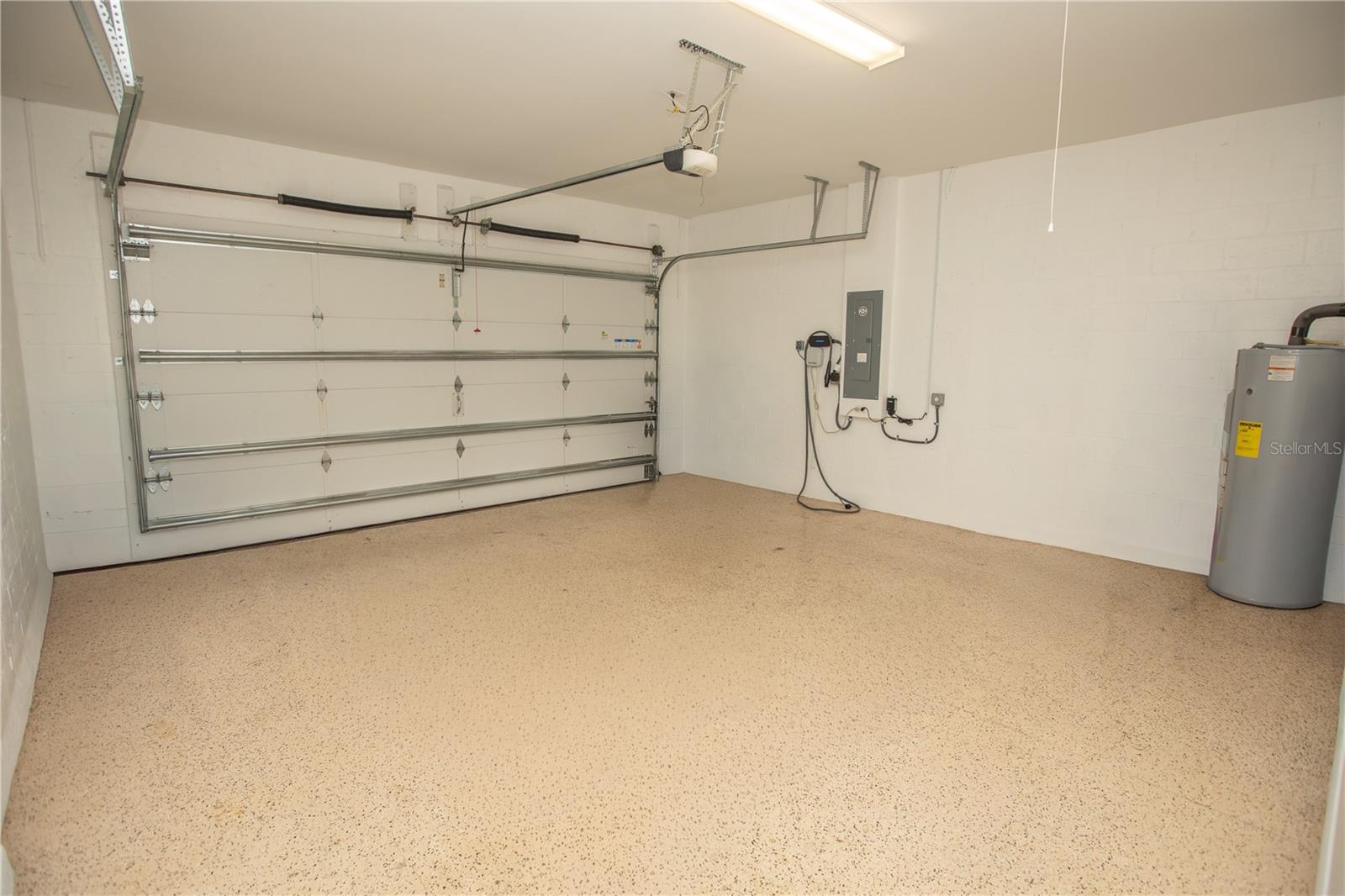 Garage 1