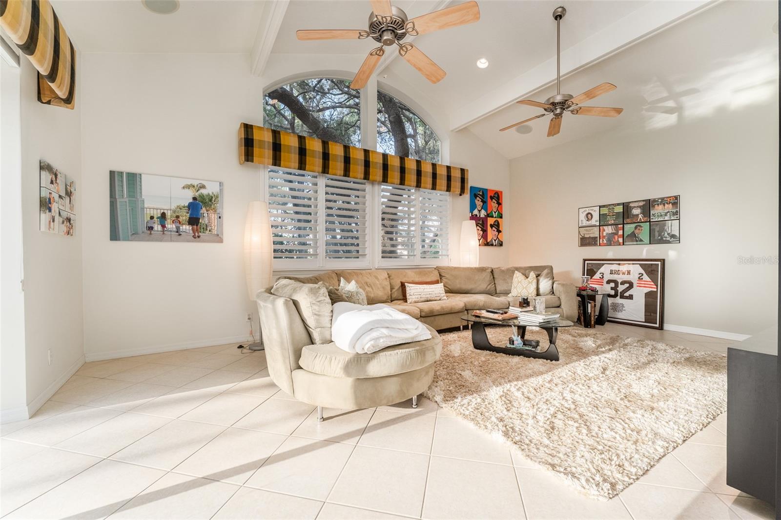 Spacious Bonus Room