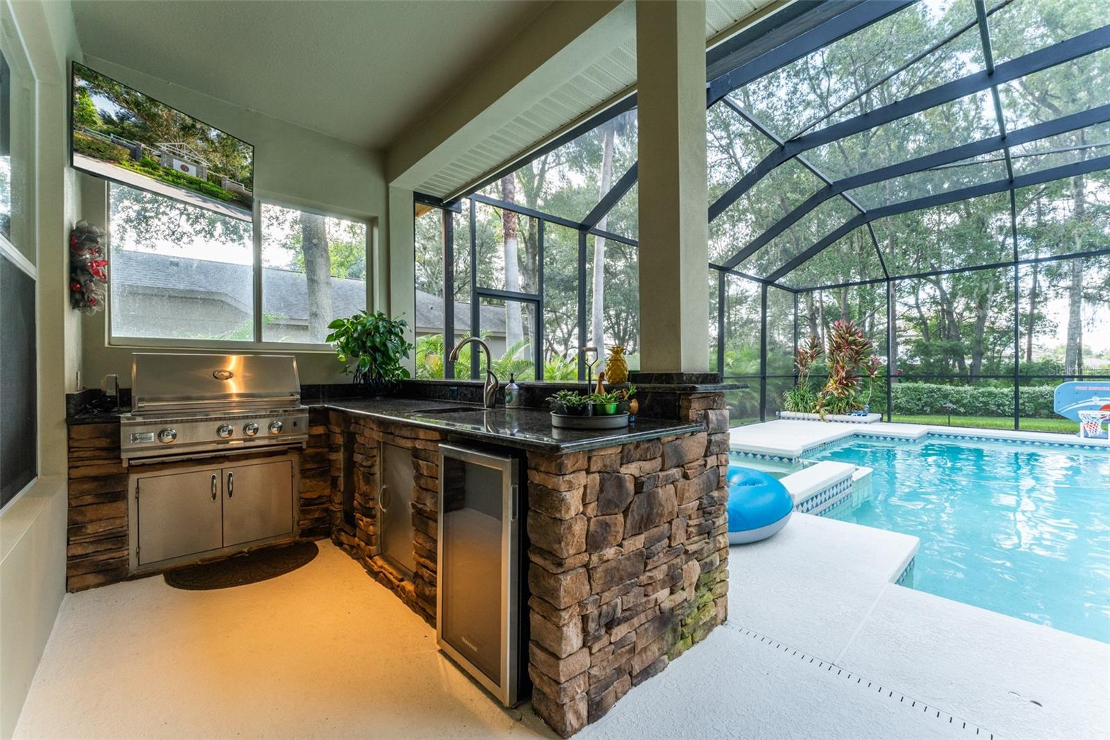 Outdoor Kitchen with Grill, Mini Fridge, Sink, Bar & TV