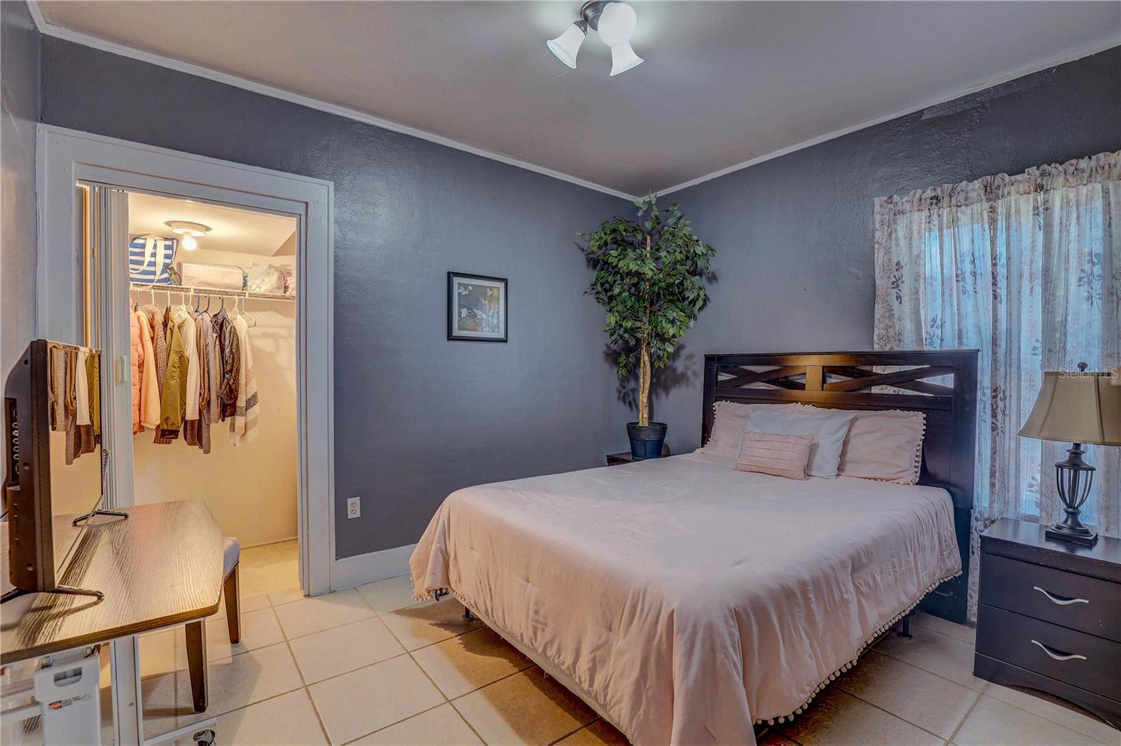 Bedroom 3/Walk-in Closet