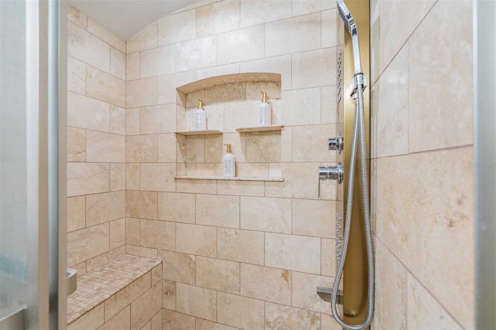Master bathroom 2nd floor