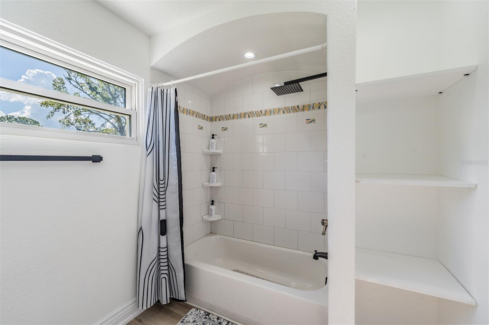 Guest bathroom 2nd floor
