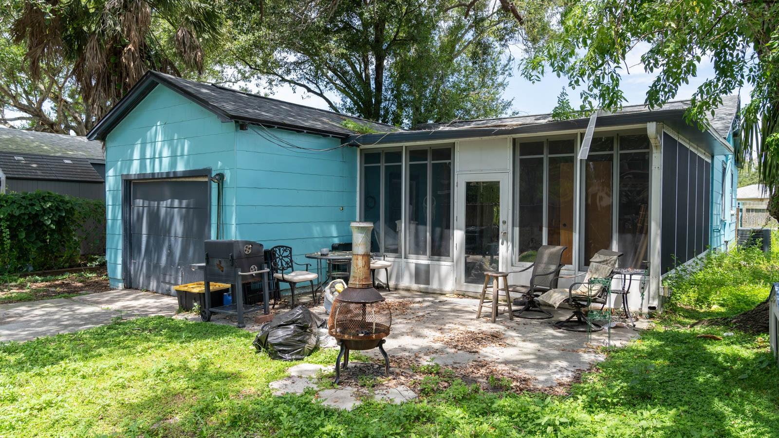 1-Car Garage located off Alley Access