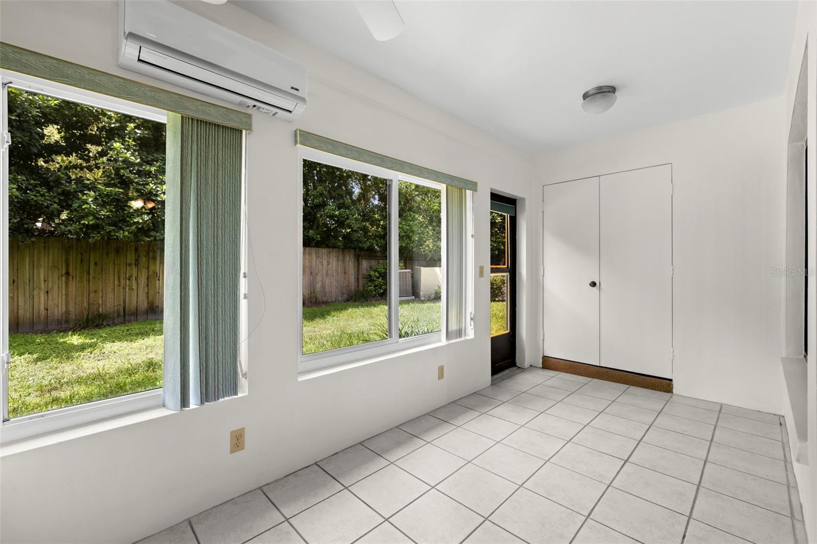 No looking at neighbors - tranquil setting with a feeling of more space by bringing the outside in.