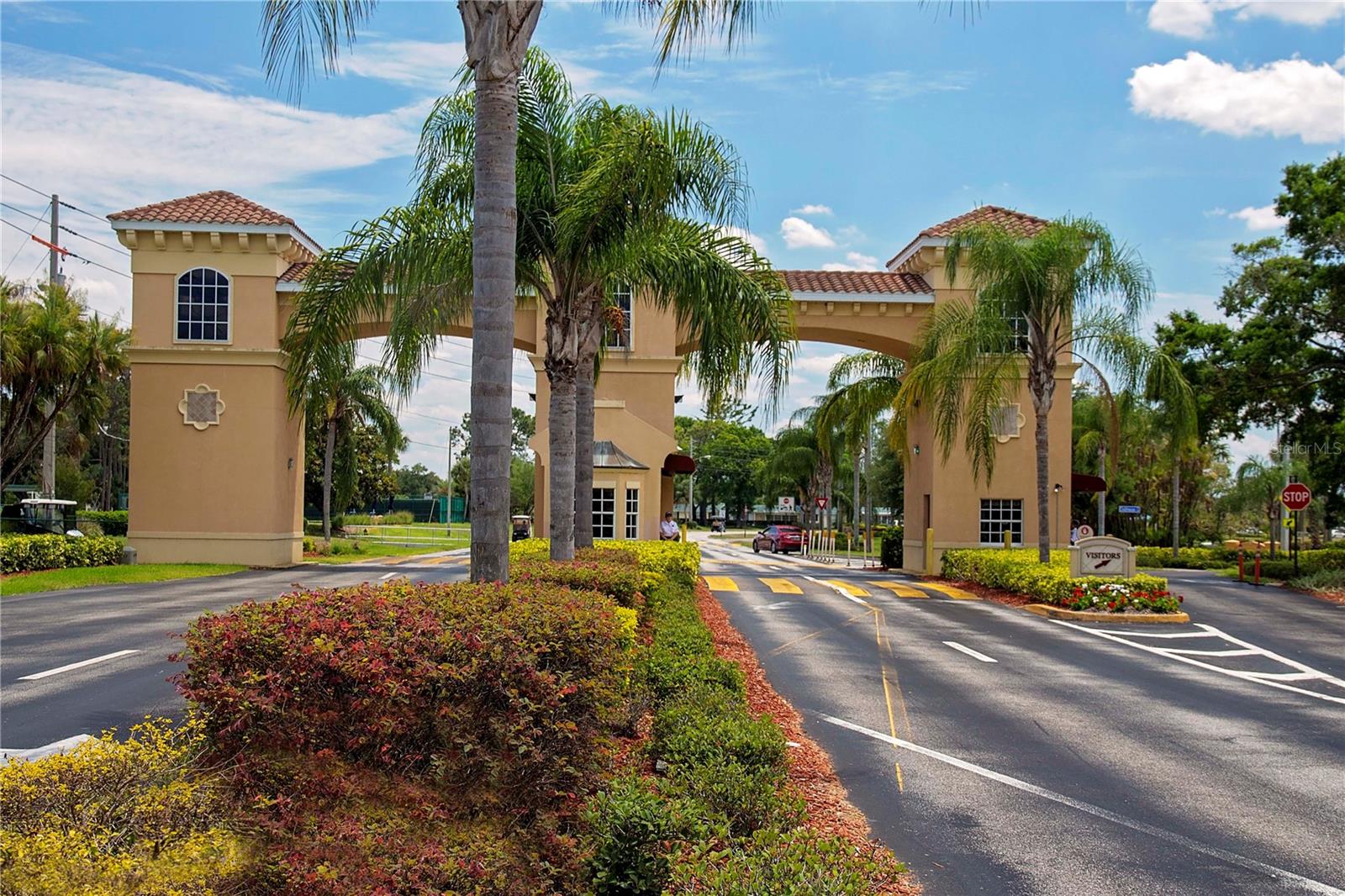 Kings Point gated  entrance