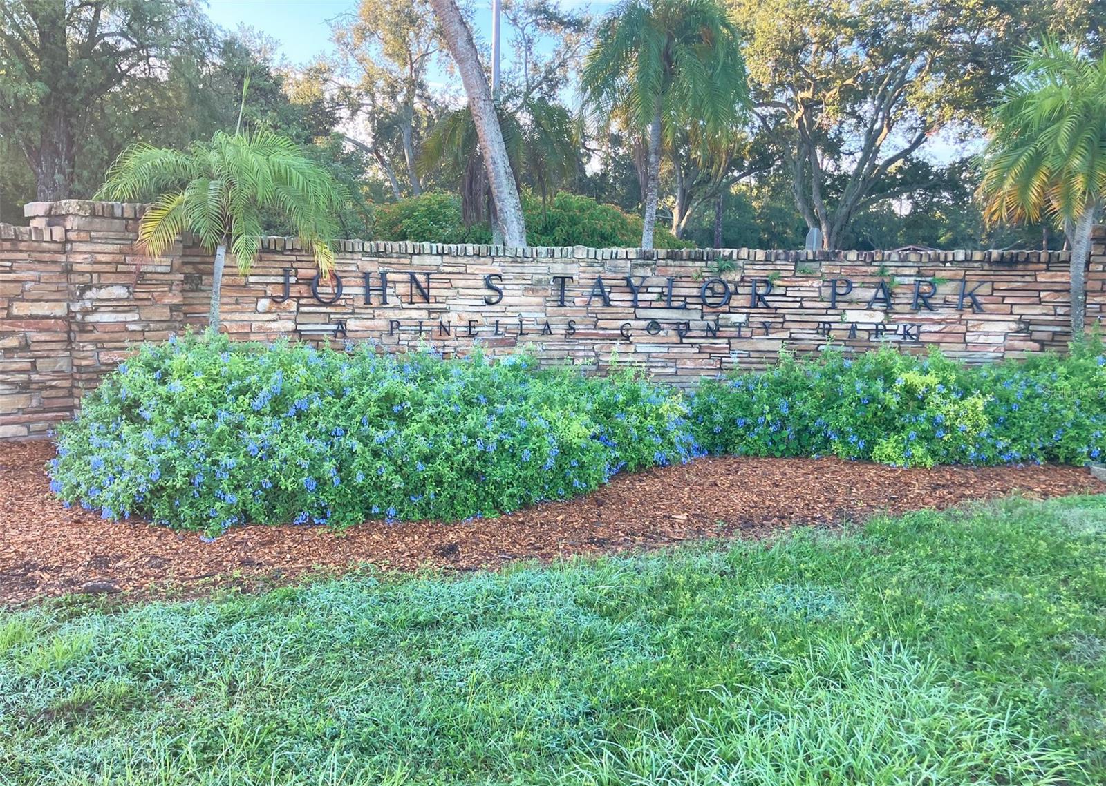 signage_ John Taylor Park